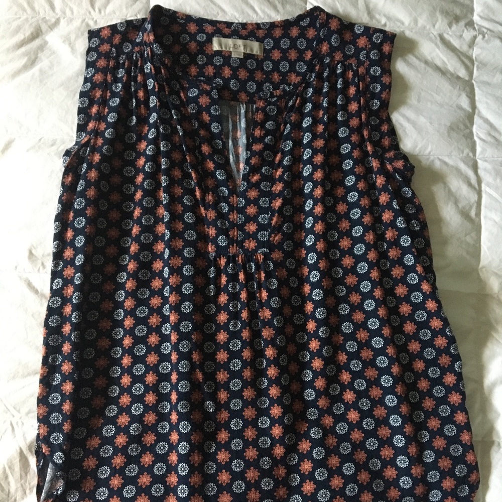 Sleeveless blouse